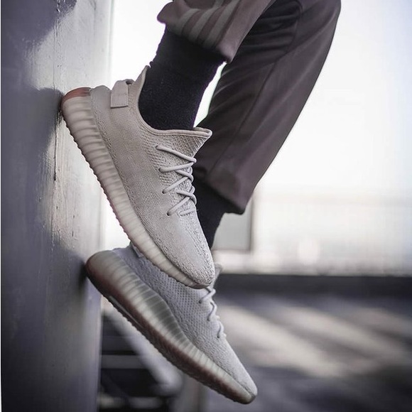 EUC Men’s Size 8.5 (Euro Sz 42) Yeezy Boost 350 V2 Sneakers In Sesame Color - Picture 8 of 17